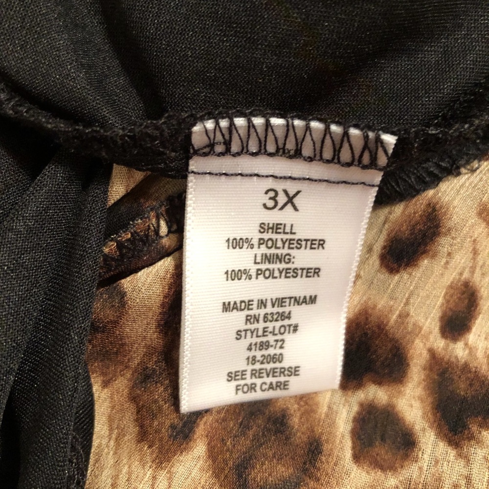 Roz & Ali sheer overlay leopard top 3X - Picture 6 of 6